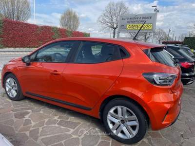 Renault Clio 5 porte Evolution Arancione usata VEDELAGO