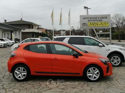 Renault Clio 5 porte Evolution Arancione usata VEDELAGO
