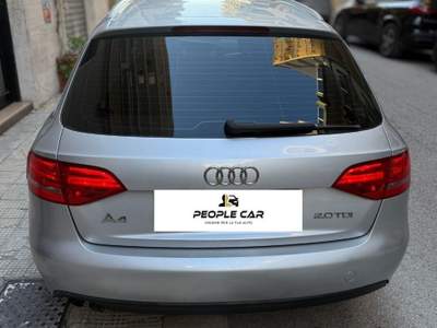 Audi A4 143CV **CAMBIO AUTOMATICO** Grigio usata Bari