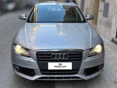 Audi A4 143CV **CAMBIO AUTOMATICO** Grigio usata Bari