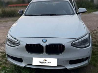 BMW Serie 1 116d 2.0 116CV Bianco usata Bari