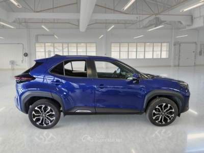 Toyota Yaris Cross 1.5H (116 CV) E-CVT Trend FINO A 3 ANNI DI GARANZIA KM ILLIMITATI E 3 ANNI DI MANUTENZIONE ORDINARIA Blu/Azzurro usata Salerno