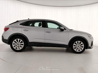 Audi Q3 I 2019 Sportback Sportback 35 2.0 tdi quattro s-tronic Grigio usata Caserta