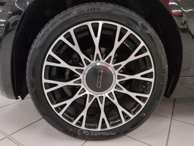 Fiat 500 1.0 70cv Hybrid Dolcevita + Car Play "SUPER PROMO" Nero usata LEGNANO