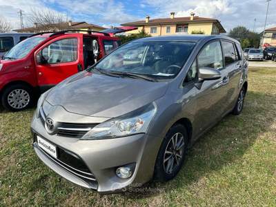 Toyota Verso Verso 1.6 D-4D Style 7 posti Marrone usata Montecchio Precalcino