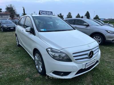Mercedes-Benz Classe B B 180 CDI BlueEFFICIENCY Premium Bianco usata Montecchio Precalcino