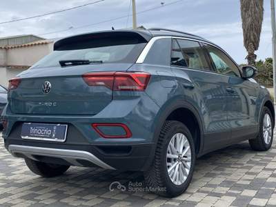 Volkswagen T-Roc Life 2.0 TDI 116 CV Blu/Azzurro usata Borgetto