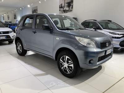 Daihatsu Terios Terios 1.3i 16v SX 4WD Grigio usata Fornovo di Taro