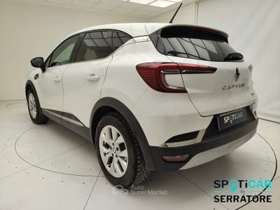 Renault Captur II 2019 1.6 E-Tech hybrid Intens 145cv auto Bianco usata Erba