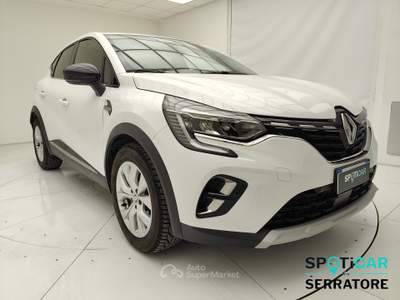 Renault Captur II 2019 1.6 E-Tech hybrid Intens 145cv auto Bianco usata Erba