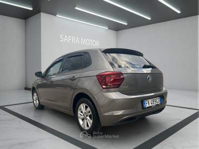 Volkswagen Polo 1.6 TDI SCR 95cv Comfortline DSG BMT Grigio usata Rende
