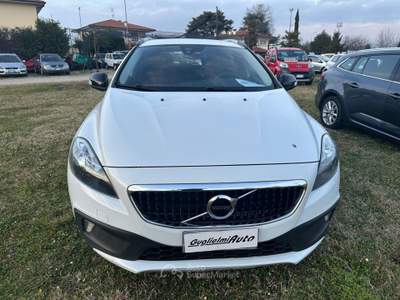 Volvo V40 Cross Country D2 Geartronic Momentum Bianco usata Montecchio Precalcino
