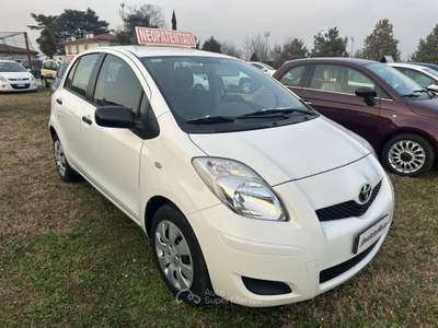 Toyota Yaris Yaris 1.0 5 porte Sol Bianco usata Montecchio Precalcino