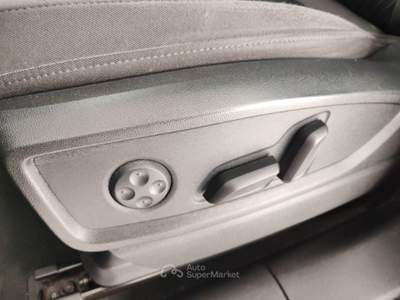 Audi Q5 40 TDI Busin. Advanced quattro S tronic Nero usata Massa