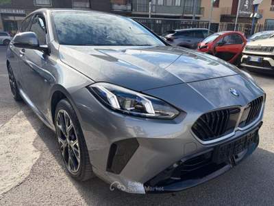 BMW Serie 1 118d 118 d MSport Grigio usata Varedo