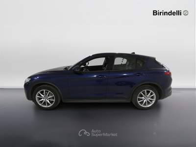 Alfa Romeo Stelvio  -  2.2 turbodiesel 180 cv at8 q4 executive Blu/Azzurro usata Vinci