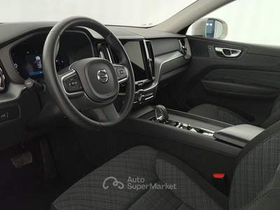 Volvo XC60 Xc60 2.0 b4 core auto Argento usata Cuneo