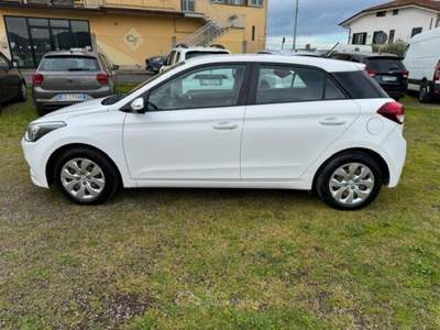 Hyundai i20 i20 1.1 CRDi 12V 5 porte Classic Bianco usata Lamporecchio