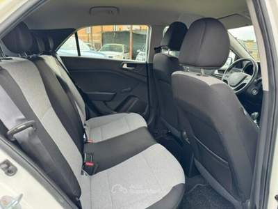 Hyundai i20 i20 1.1 CRDi 12V 5 porte Classic Bianco usata Lamporecchio