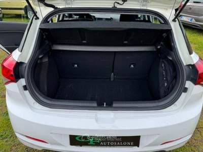 Hyundai i20 i20 1.1 CRDi 12V 5 porte Classic Bianco usata Lamporecchio