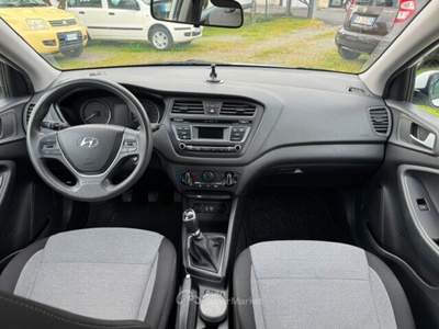Hyundai i20 i20 1.1 CRDi 12V 5 porte Classic Bianco usata Lamporecchio