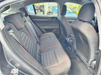 Alfa Romeo Stelvio Stelvio 2.2 T.diesel 160CV AT8 RWD Bus. TAGLIANDI ALFAROMEO Grigio usata Somma Vesuviana