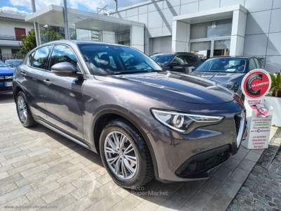 Alfa Romeo Stelvio Stelvio 2.2 T.diesel 160CV AT8 RWD Bus. TAGLIANDI ALFAROMEO Grigio usata Somma Vesuviana