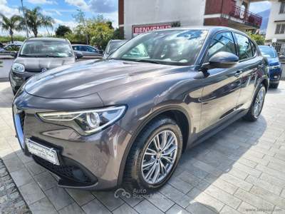 Alfa Romeo Stelvio Stelvio 2.2 T.diesel 160CV AT8 RWD Bus. TAGLIANDI ALFAROMEO Grigio usata Somma Vesuviana