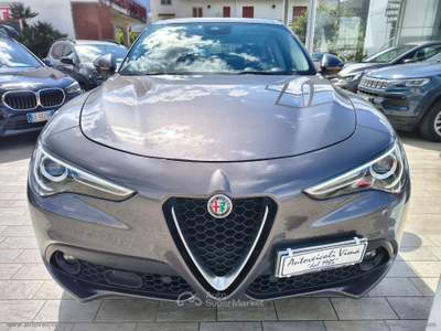 Alfa Romeo Stelvio Stelvio 2.2 T.diesel 160CV AT8 RWD Bus. TAGLIANDI ALFAROMEO Grigio usata Somma Vesuviana