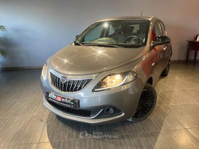 Lancia Ypsilon 5 porte S&S Hybrid Grigio usata Angri
