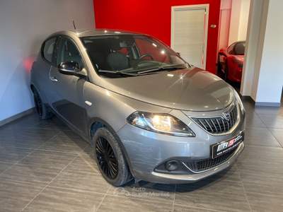 Lancia Ypsilon 5 porte S&S Hybrid Grigio usata Angri