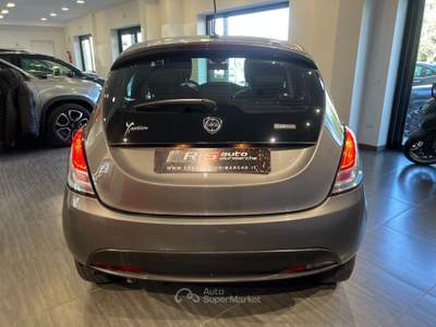 Lancia Ypsilon 5 porte S&S Hybrid Grigio usata Angri