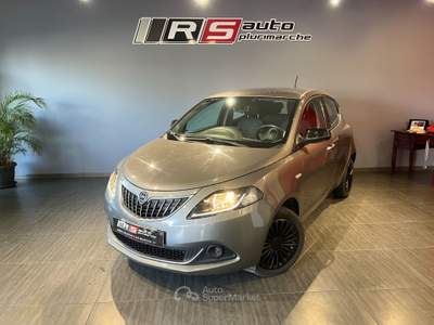 Lancia Ypsilon 5 porte S&S Hybrid Grigio usata Angri
