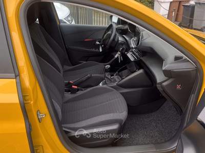 Peugeot 208 1.2 puretech Active s&s 75cv Neo Patentati Oro usata Lesmo
