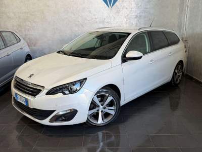 Peugeot 308 308 BlueHDi 120 S&S EAT6 SW Allure Bianco usata Cornaredo