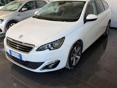 Peugeot 308 308 BlueHDi 120 S&S EAT6 SW Allure Bianco usata Cornaredo