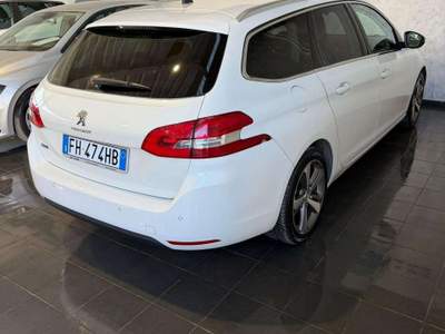 Peugeot 308 308 BlueHDi 120 S&S EAT6 SW Allure Bianco usata Cornaredo