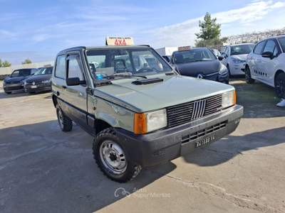 Fiat Panda 1985 4X4 GANCIO TRAINO 900 BENZINA Oro usata ANDRIA