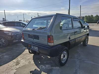 Fiat Panda 1985 4X4 GANCIO TRAINO 900 BENZINA Oro usata ANDRIA