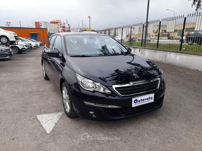 Peugeot 308 PEUGEOT 3008 1.6 BLUEHDI 120 CV SW BUSINESS Blu/Azzurro usata Pontecagnano Faiano