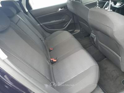 Peugeot 308 PEUGEOT 3008 1.6 BLUEHDI 120 CV SW BUSINESS Blu/Azzurro usata Pontecagnano Faiano