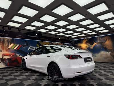 Tesla Model 3 AWD Performance (522) Bianco usata Calenzano