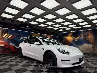 Tesla Model 3 AWD Performance (522) Bianco usata Calenzano