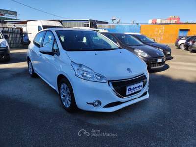 Peugeot 208 PEUGEOT 208 1.2 82 CV ACTIVE Bianco usata Pontecagnano Faiano