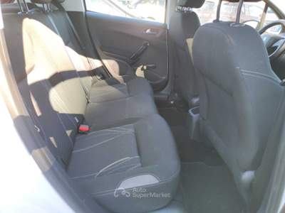 Peugeot 208 PEUGEOT 208 1.2 82 CV ACTIVE Bianco usata Pontecagnano Faiano