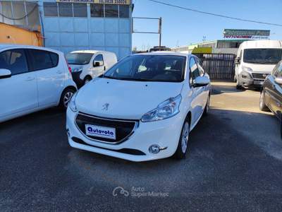 Peugeot 208 PEUGEOT 208 1.2 82 CV ACTIVE Bianco usata Pontecagnano Faiano