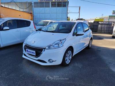 Peugeot 208 PEUGEOT 208 1.2 82 CV ACTIVE Bianco usata Pontecagnano Faiano