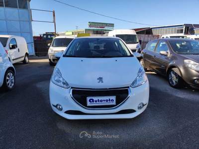 Peugeot 208 PEUGEOT 208 1.2 82 CV ACTIVE Bianco usata Pontecagnano Faiano