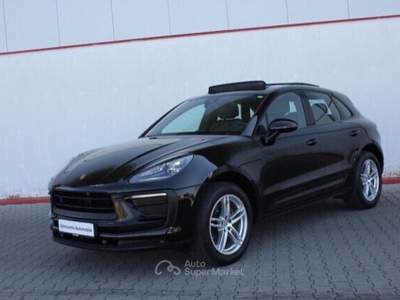 Porsche Macan 2.0 turbo 265cv Tetto Navigatore Nero usata Roma