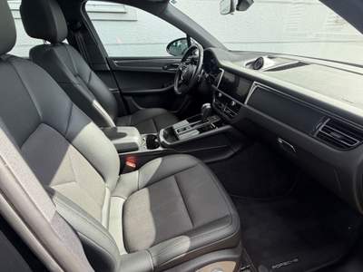 Porsche Macan 2.0 turbo 265cv Tetto Navigatore Nero usata Roma